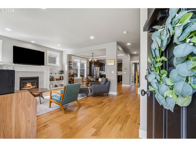 9146 N EDISON St, Portland, OR 97203