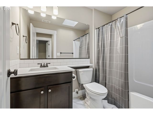 9146 N EDISON St, Portland, OR 97203