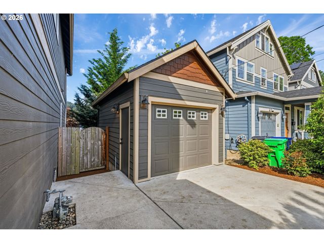 9146 N EDISON St, Portland, OR 97203