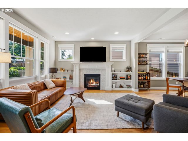 9146 N EDISON St, Portland, OR 97203