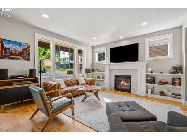 9146 N EDISON St, Portland, OR 97203