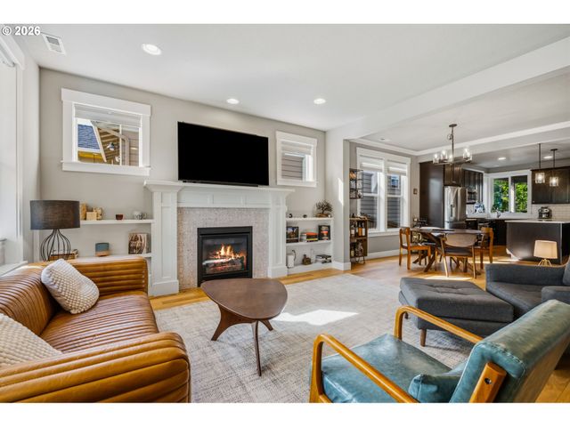 9146 N EDISON St, Portland, OR 97203