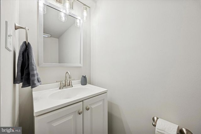 413 CLIFTON AVE, Sharon Hill, PA 19079