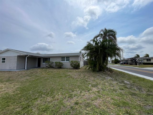 2702 DRUID PLACE, Holiday, FL 34691