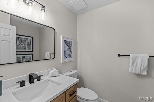 7264 Crystal Lake Court, St Louis, MO 63129