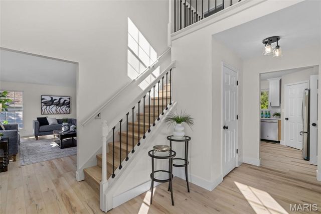 7264 Crystal Lake Court, St Louis, MO 63129
