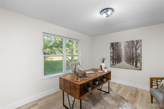 7264 Crystal Lake Court, St Louis, MO 63129