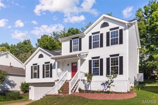 7264 Crystal Lake Court, St Louis, MO 63129