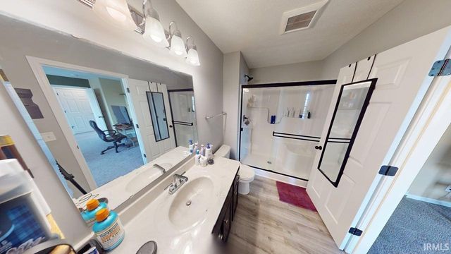 216 W Wilson Circle, Huntingburg, IN 47542