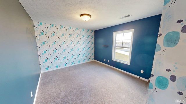 216 W Wilson Circle, Huntingburg, IN 47542