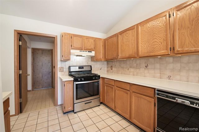 41308 Fortuna Drive 86, Clinton Township, MI 48038