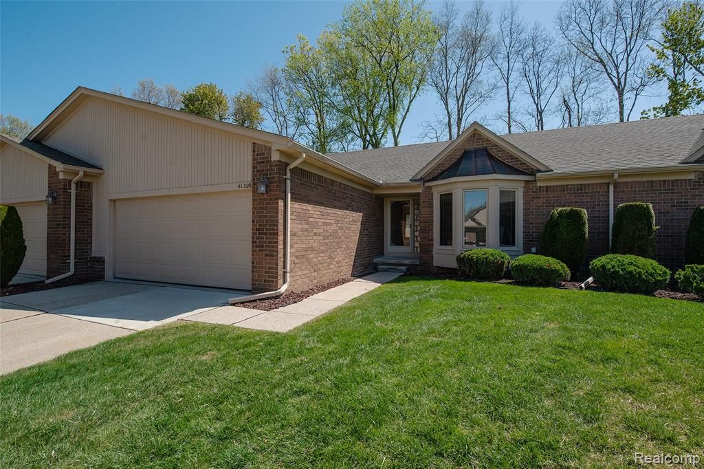 41308 Fortuna Drive 86, Clinton Township, MI 48038