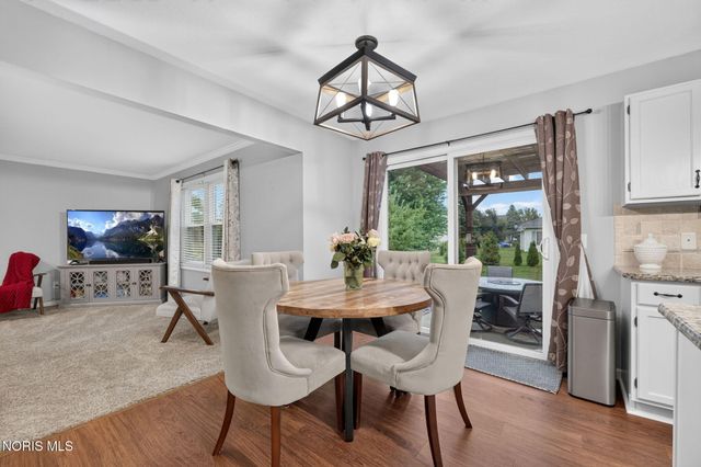 1628 Ridge Cross Road, Perrysburg, OH 43551