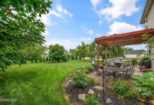 1628 Ridge Cross Road, Perrysburg, OH 43551