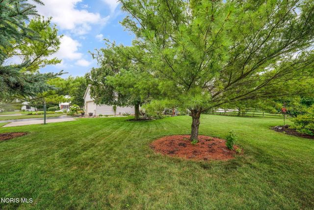 1628 Ridge Cross Road, Perrysburg, OH 43551