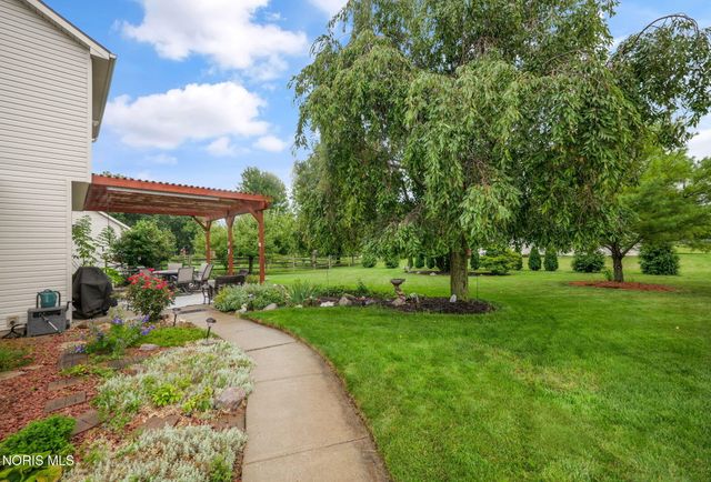 1628 Ridge Cross Road, Perrysburg, OH 43551