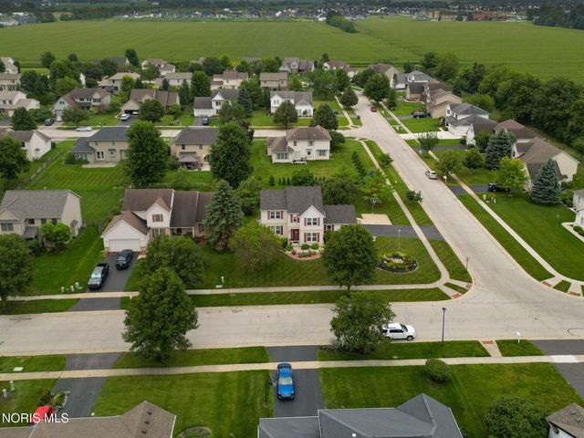 1628 Ridge Cross Road, Perrysburg, OH 43551