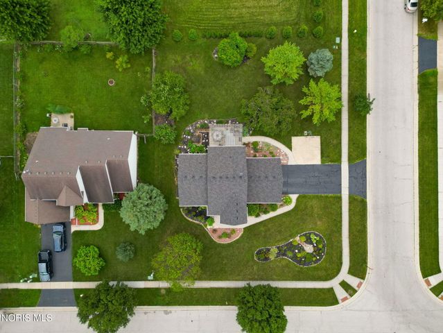 1628 Ridge Cross Road, Perrysburg, OH 43551