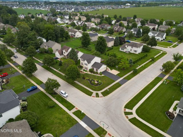 1628 Ridge Cross Road, Perrysburg, OH 43551