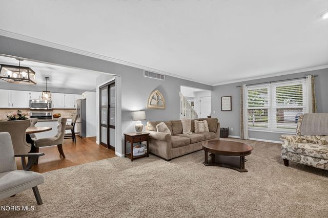 1628 Ridge Cross Road, Perrysburg, OH 43551