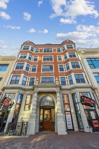 534-538 Commonwealth Ave 7D, Boston, MA 02215