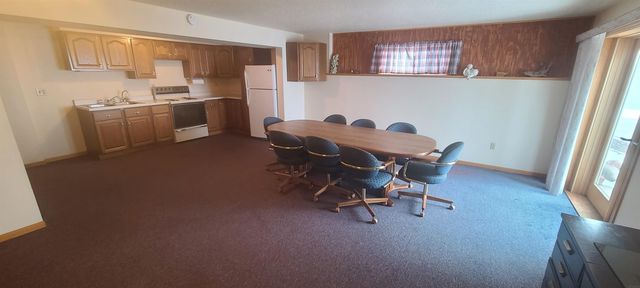 404 E Maple Street, Monona, IA 52159