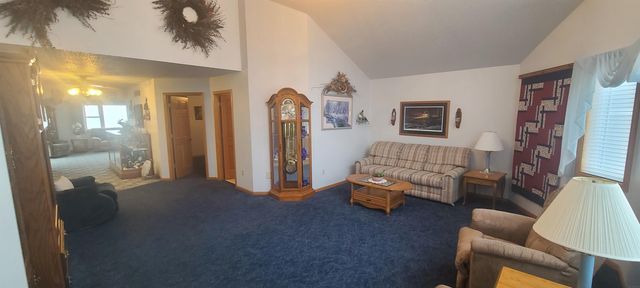 404 E Maple Street, Monona, IA 52159