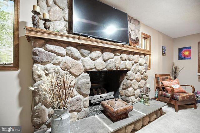 7490 SERENITY DR, Hughesville, MD 20637