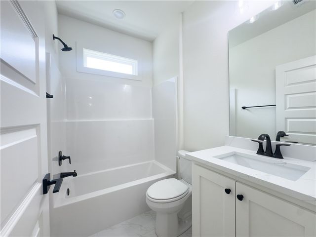 24 Roxburgh Drive, Bella Vista, AR 72715