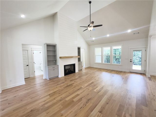 24 Roxburgh Drive, Bella Vista, AR 72715