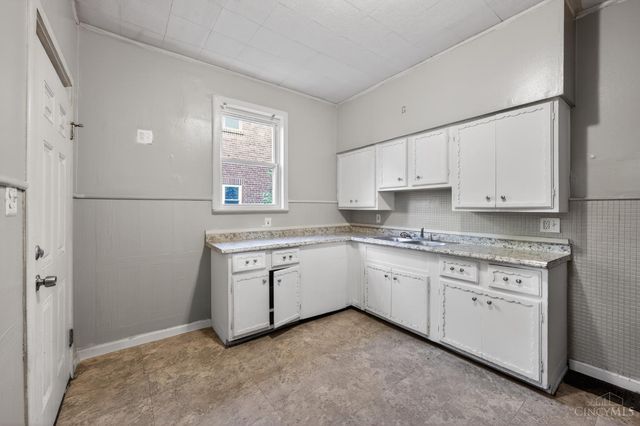 1222 Franklin Avenue, Cincinnati, OH 45237