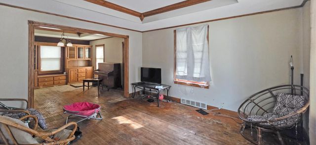 210 Delaware Avenue, Adrian, MN 56110