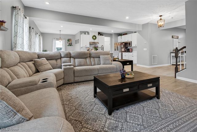 1116 Keenan Court, Grafton, OH 44044
