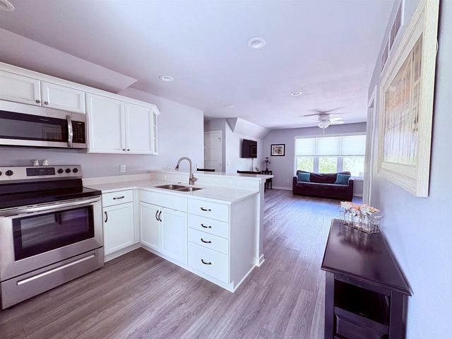 104 W Church Street, Belleville, WI 53508