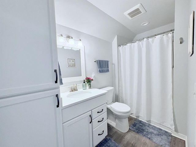 104 W Church Street, Belleville, WI 53508
