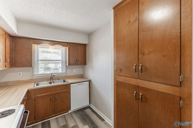 220 Marinawoods Drive A, Huntsville, AL 35803