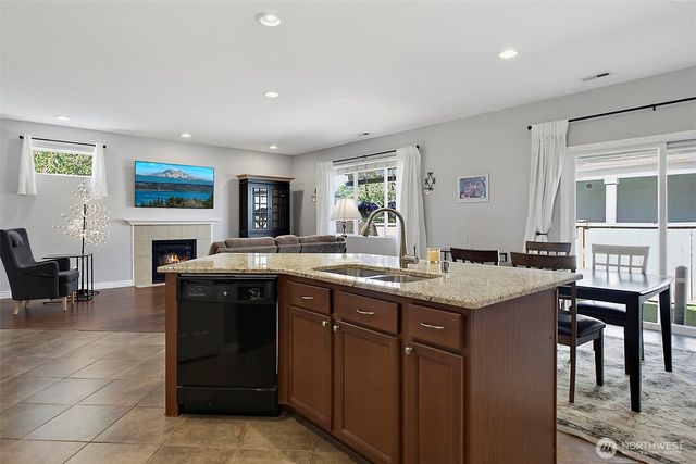 26249 241st Place SE, Maple Valley, WA 98038