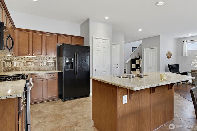 26249 241st Place SE, Maple Valley, WA 98038