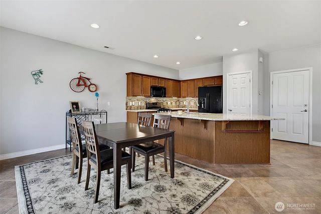 26249 241st Place SE, Maple Valley, WA 98038
