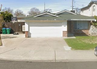 857 Lloyd, Lodi, CA 95240