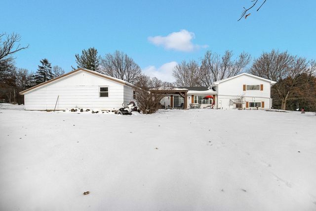22115 Grenadier Drive, Marengo, IL 60152