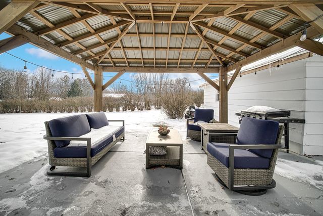 22115 Grenadier Drive, Marengo, IL 60152