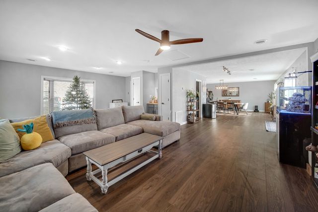 22115 Grenadier Drive, Marengo, IL 60152