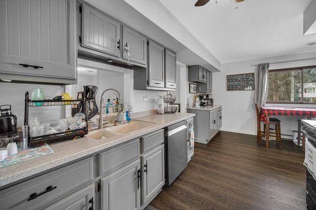 22115 Grenadier Drive, Marengo, IL 60152