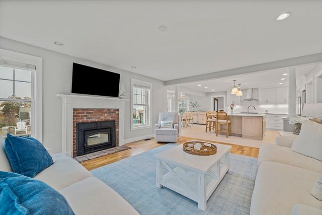 19 Pauline Road, Marshfield, MA 02050