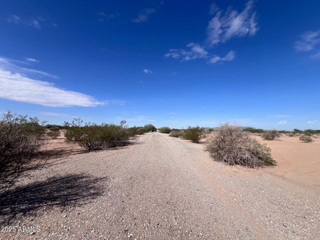 5085 W PORTOLA Drive 18, Eloy, AZ 85131