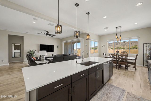 9721 S 38TH Lane, Laveen, AZ 85339