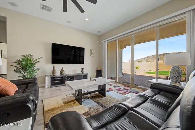 9721 S 38TH Lane, Laveen, AZ 85339