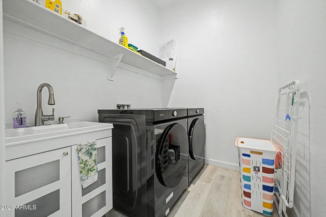 9721 S 38TH Lane, Laveen, AZ 85339