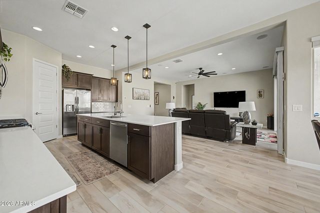 9721 S 38TH Lane, Laveen, AZ 85339